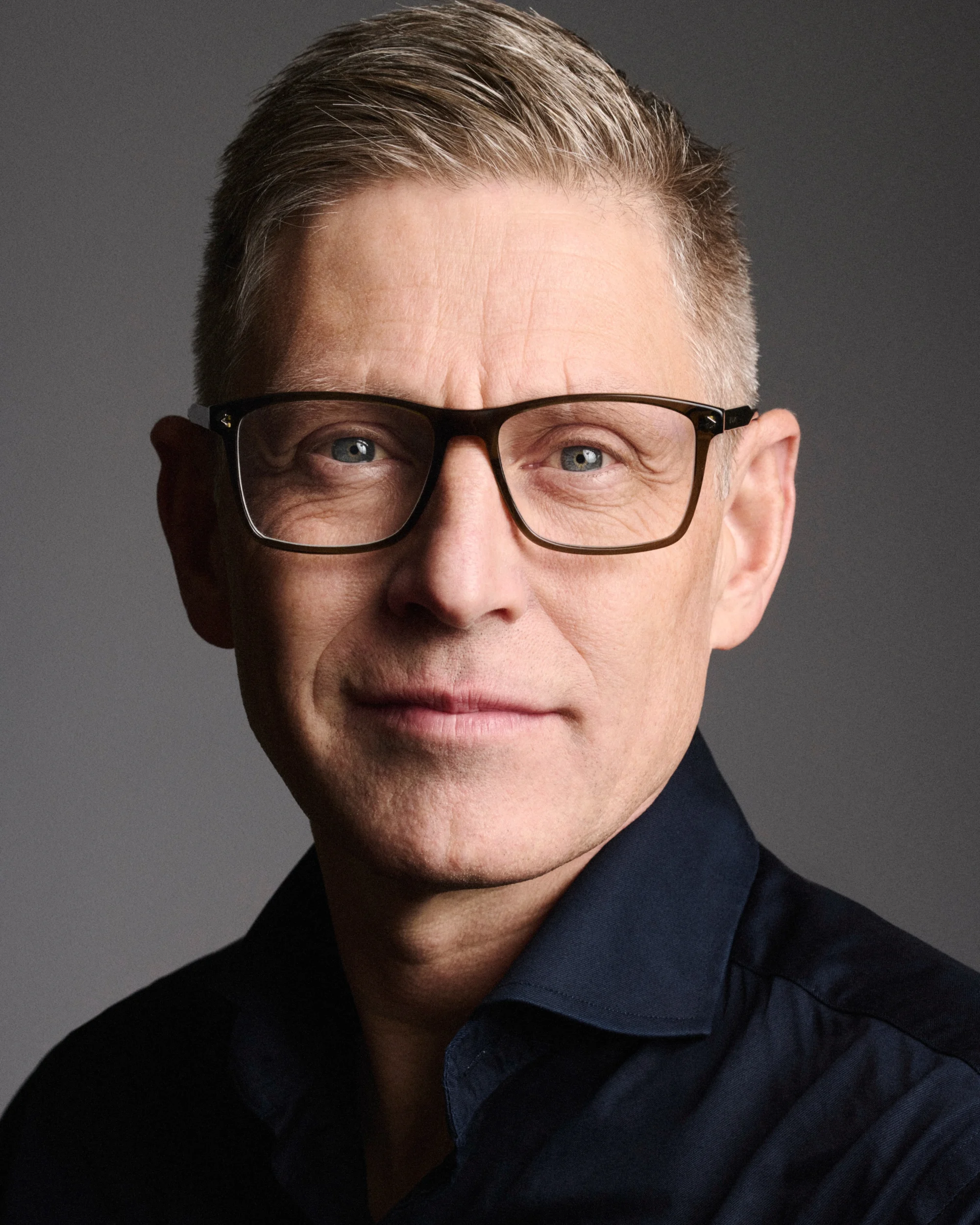 Studio portrait – Andreas